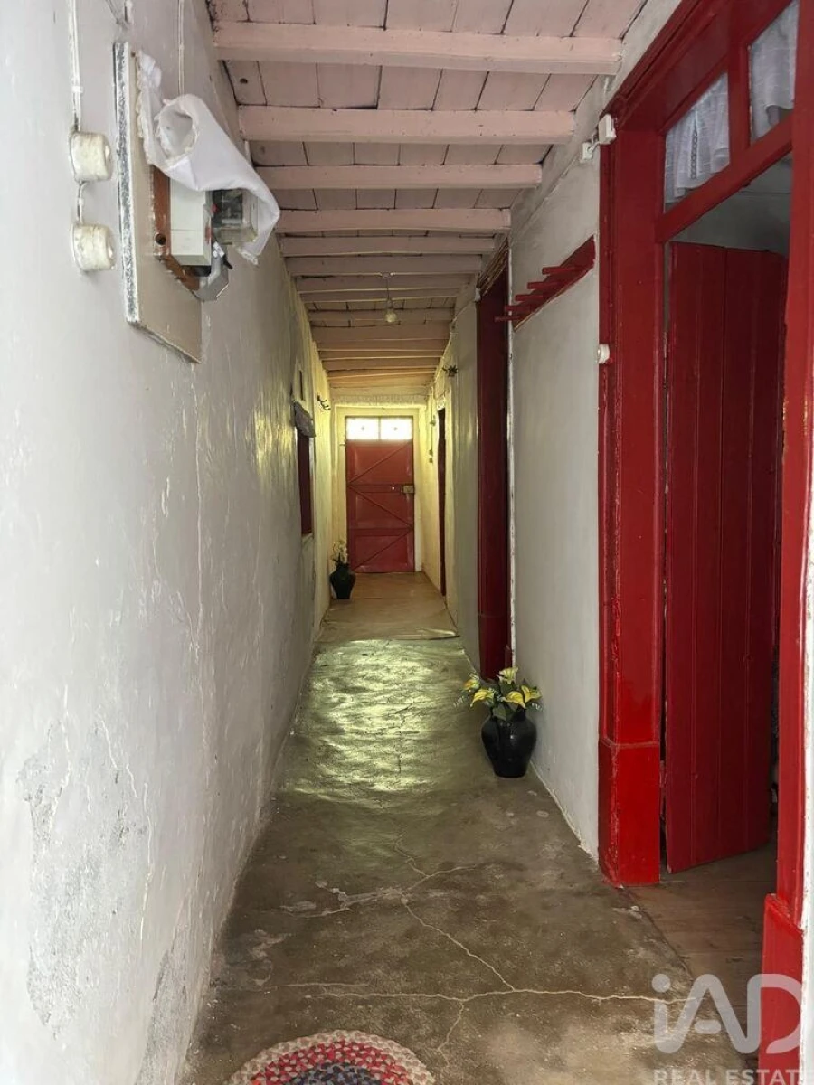 Moradia T2 para Venda em São Pedro do Esteval Foto 7