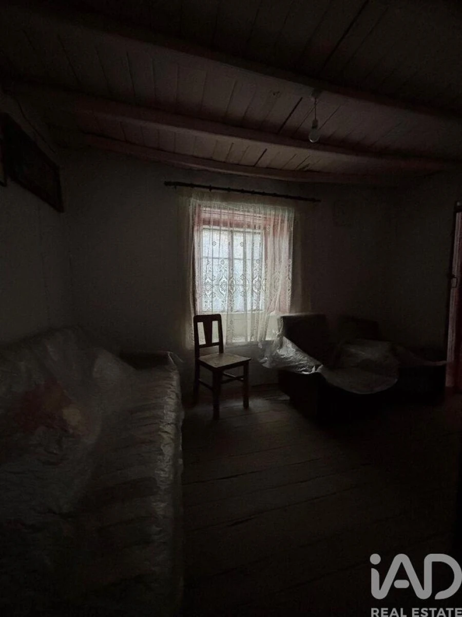 Moradia T2 para Venda em São Pedro do Esteval Foto 10