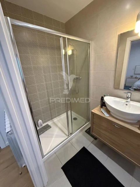 Apartamento T3 para Venda em Parceiros e Azoia