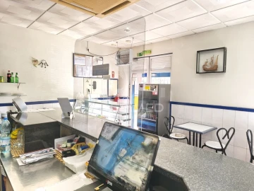 Loja para Venda em Ribeira de Nisa e Carreiras