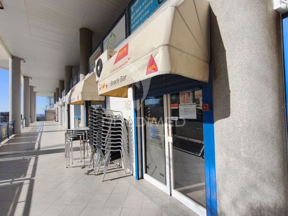 Loja para Venda em Ribeira de Nisa e Carreiras Foto 1