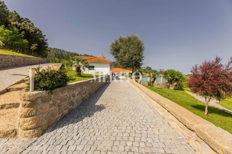 Quinta T5 para Venda em Cinfães Foto 23