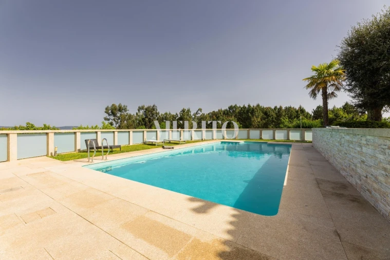 Quinta T5 para Venda em Cinfães Foto 31