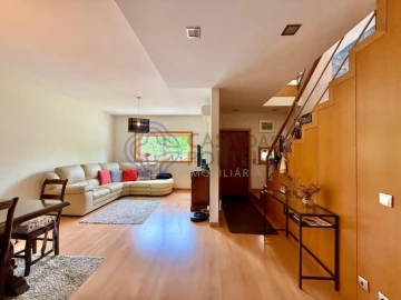 Moradia T3 para Venda em Arouca e Burgo