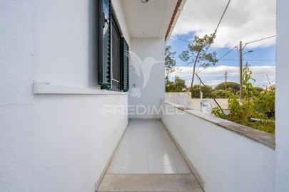 Moradia T2 para Venda em Palhais e Coina