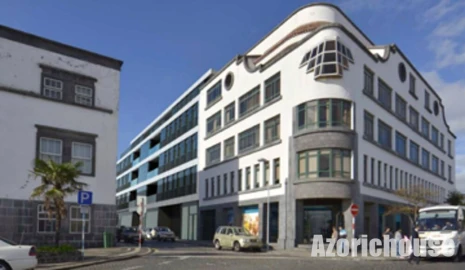 Escritório para Arrendamento em Ponta Delgada (São Sebastião)