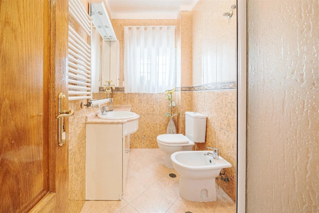 Moradia T4 para Venda em Rio de Mouro Foto 8