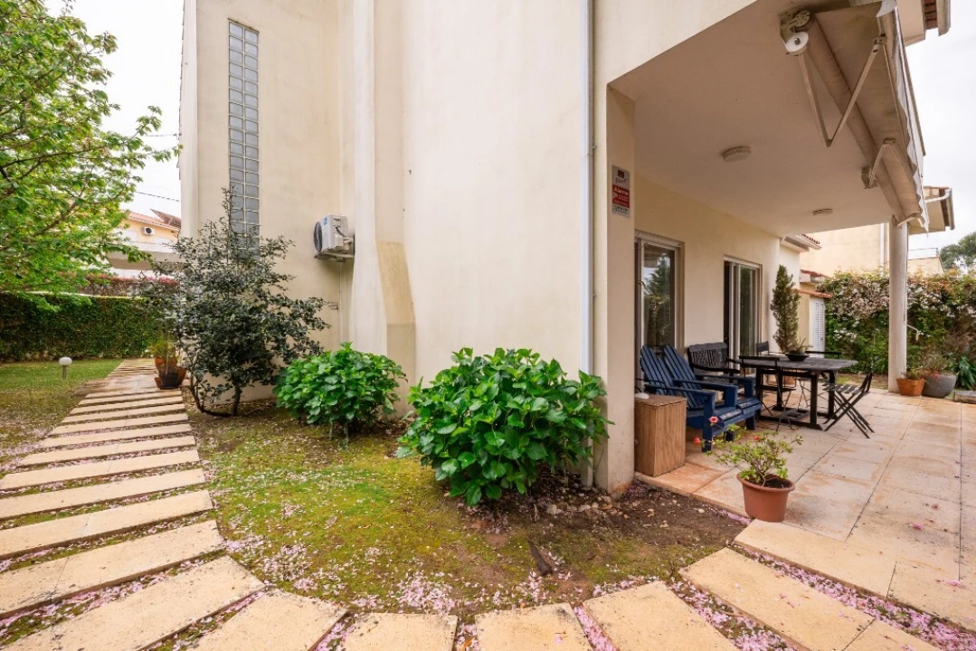 Moradia T5 para Venda em Cernache Foto 40