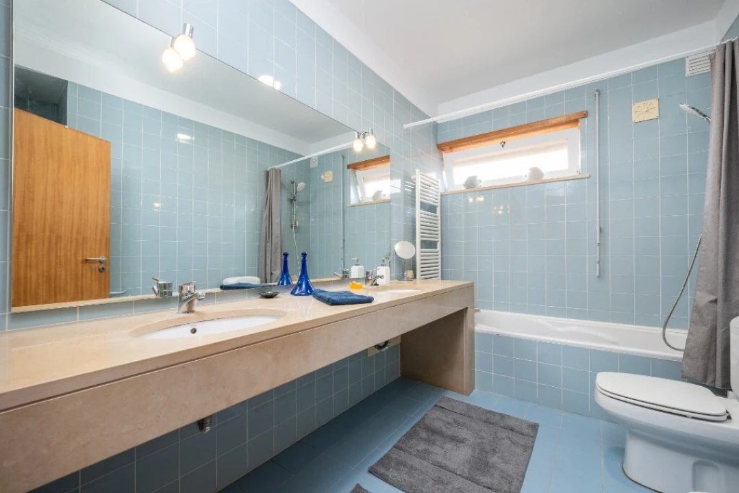 Moradia T5 para Venda em Cernache Foto 19