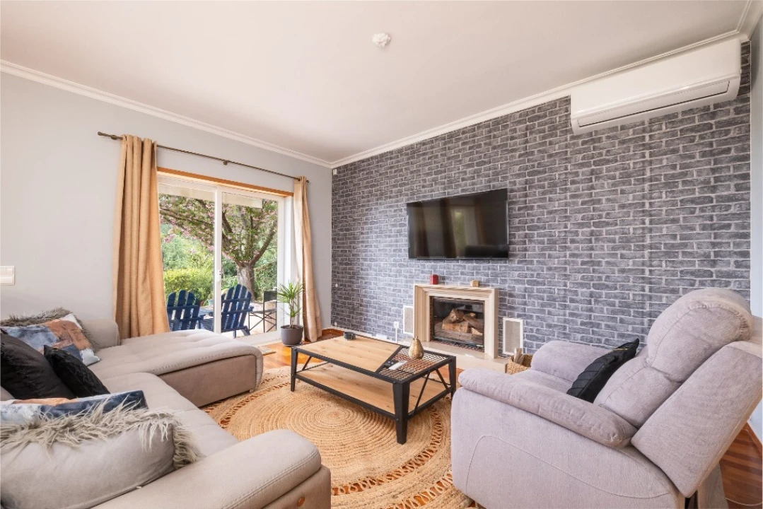 Moradia T5 para Venda em Cernache Foto 1