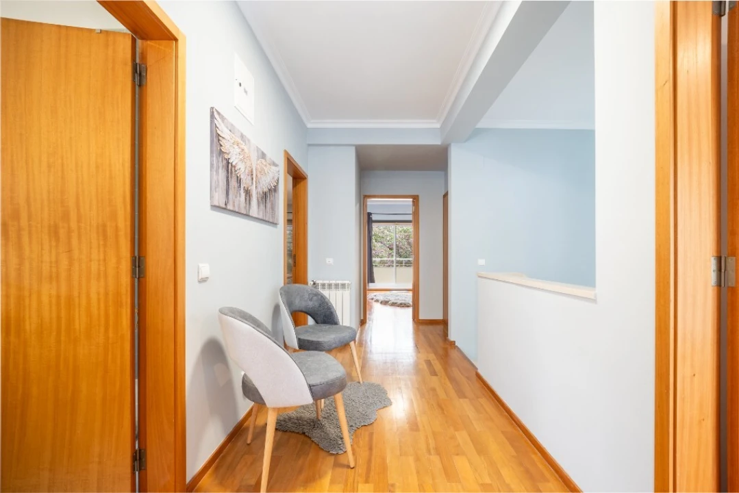 Moradia T5 para Venda em Cernache Foto 13