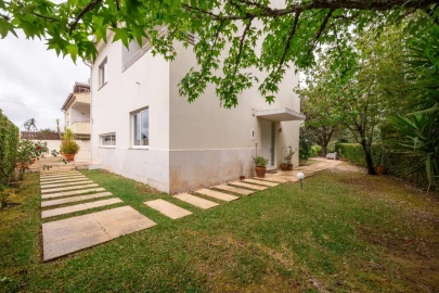 Moradia T5 para Venda em Cernache