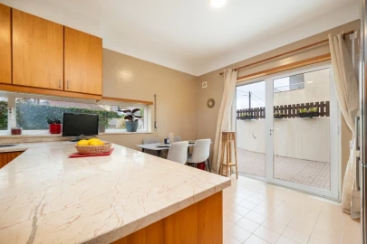 Moradia T5 para Venda em Cernache