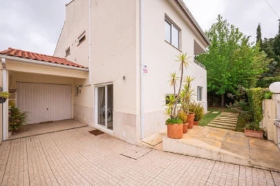 Moradia T5 para Venda em Cernache