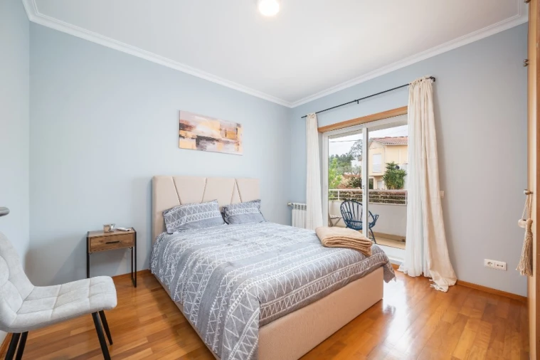 Moradia T5 para Venda em Cernache Foto 16