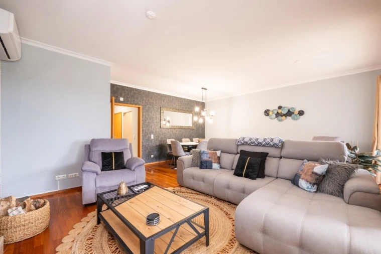 Moradia T5 para Venda em Cernache Foto 2