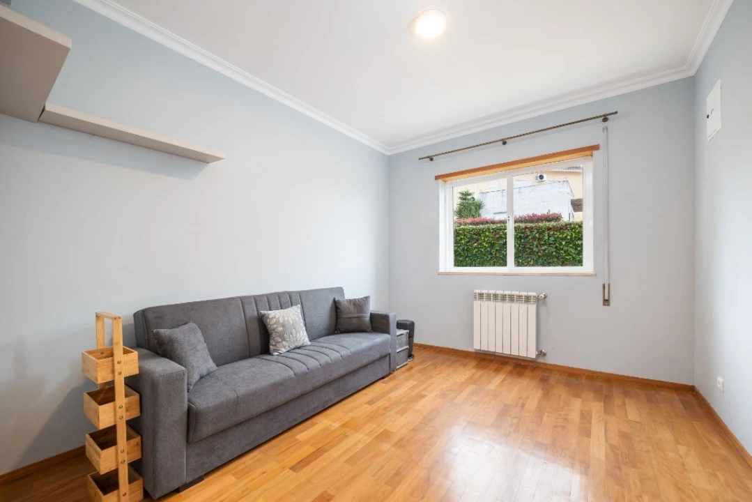 Moradia T5 para Venda em Cernache Foto 7