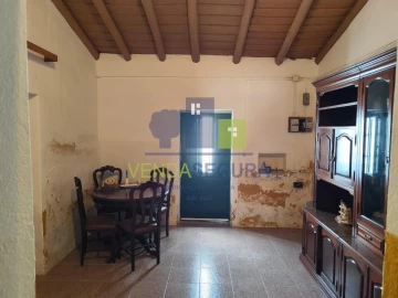 Moradia T1 para Venda em Pias