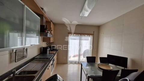 Apartamento T1 para Venda em Nossa Senhora do Pópulo, Coto e São Gregório