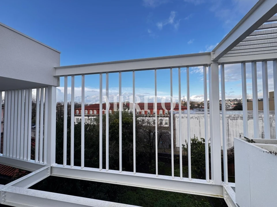 Apartamento T1 para Venda em Urgezes Foto 8