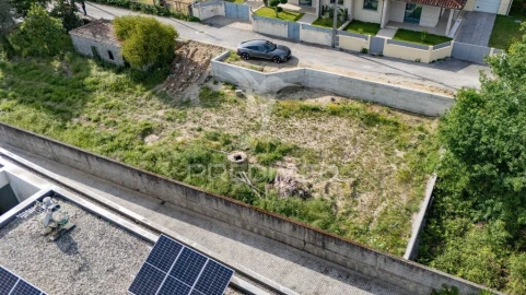 Terreno para Venda em Vila Verde e Barbudo