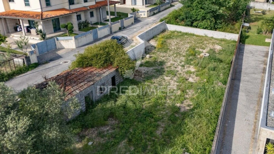 Terreno para Venda em Vila Verde e Barbudo