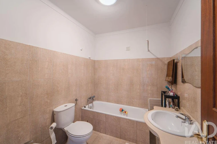 Apartamento T2 para Venda em Chafe Foto 3