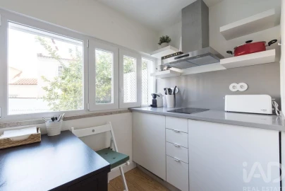 Apartamento T1 para Arrendamento em Santo António