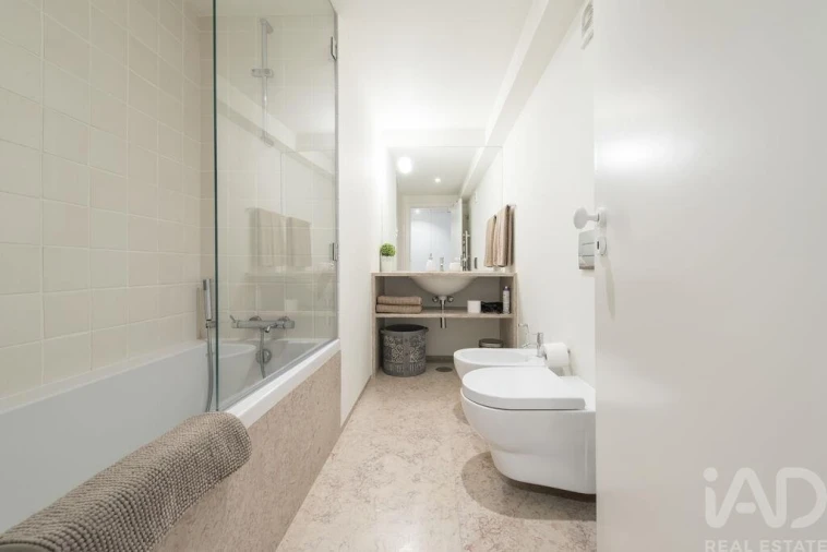 Apartamento T1 para Arrendamento em Santo António Foto 16