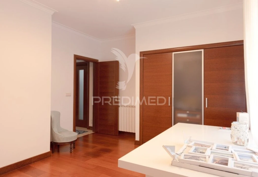 Moradia T4 para Venda em Além da Ribeira e Pedreira Foto 17