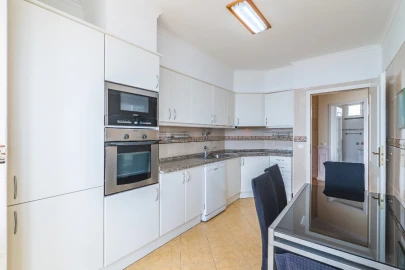 Apartamento T3 para Venda em Camara de Lobos