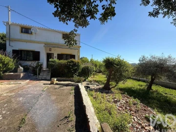 Moradia T2 para Venda em Querença, Tôr e Benafim