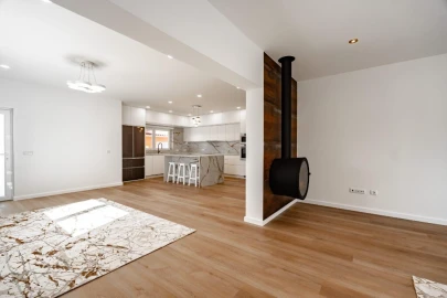 Moradia T5 para Venda em Carriço