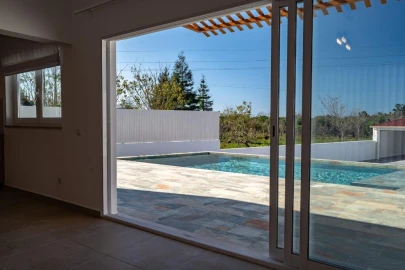 Moradia T5 para Venda em Carriço