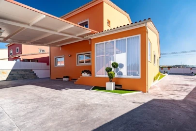 Moradia T5 para Venda em Carriço