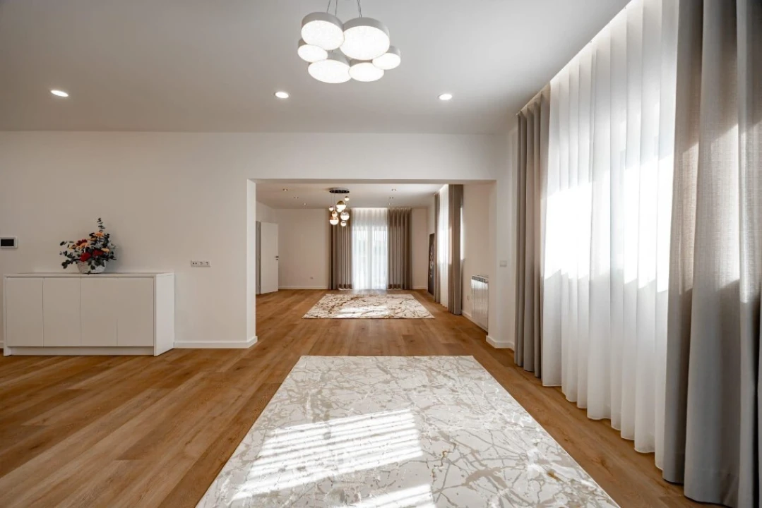 Moradia T5 para Venda em Carriço Foto 3