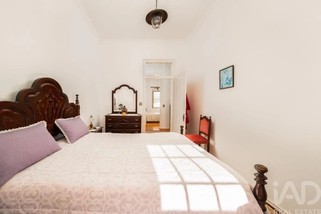 Moradia T5 para Venda em Turcifal Foto 10