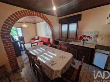 Moradia T4 para Venda em Santa Marta de Portuzelo