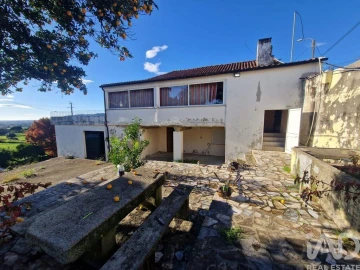 Moradia T4 para Venda em Santa Marta de Portuzelo