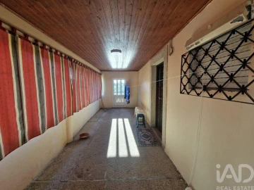 Moradia T4 para Venda em Santa Marta de Portuzelo