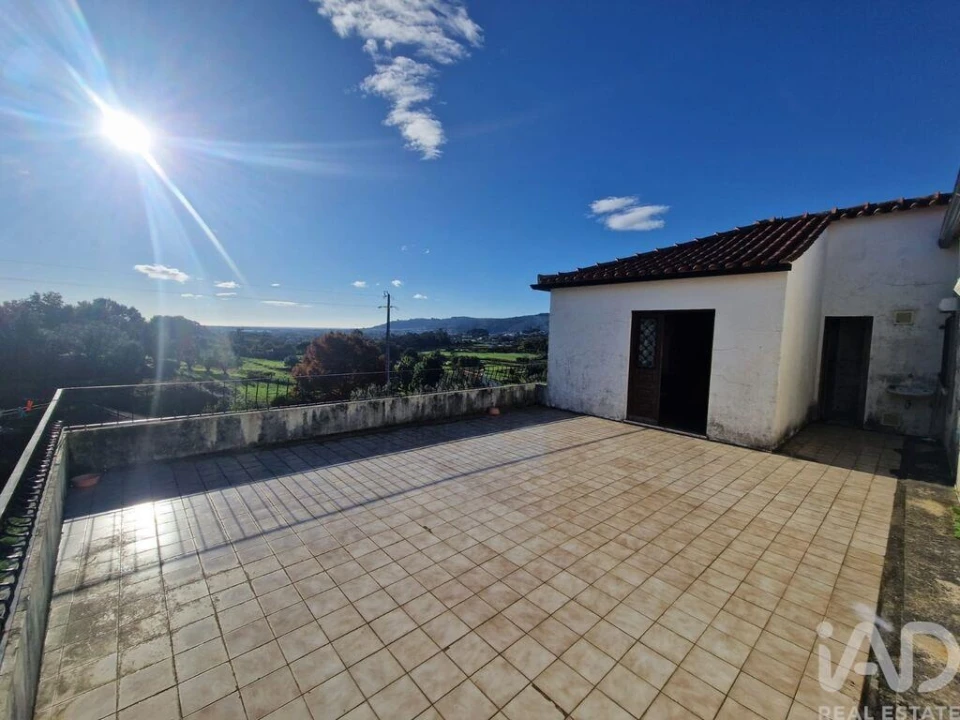 Moradia T4 para Venda em Santa Marta de Portuzelo Foto 5