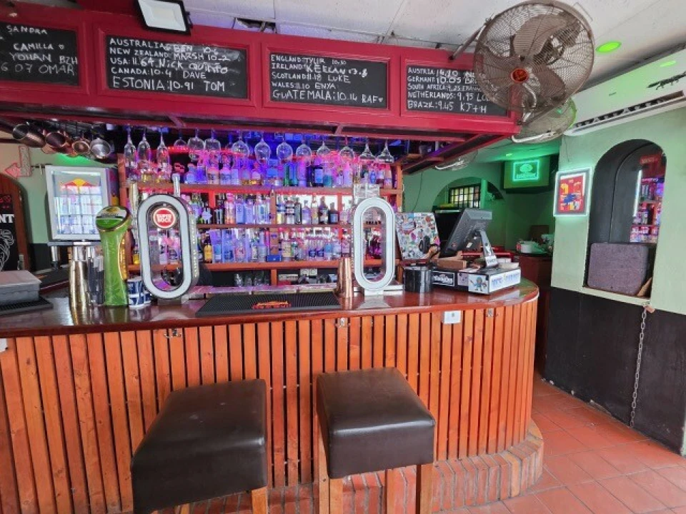 Prédio para Venda em Lagos (São Sebastião e Santa Maria) Foto 15