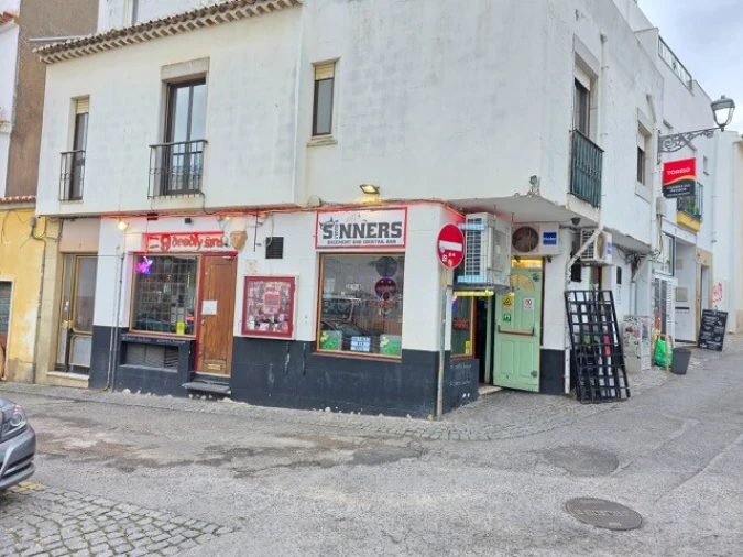 Prédio para Venda em Lagos (São Sebastião e Santa Maria) Foto 26