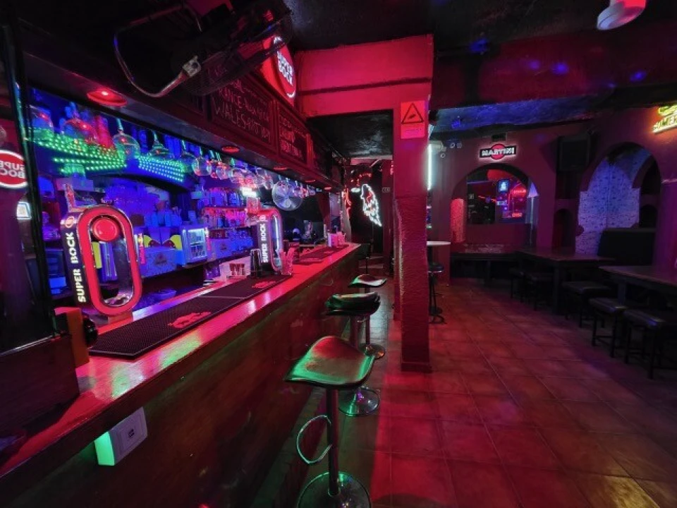 Prédio para Venda em Lagos (São Sebastião e Santa Maria) Foto 3