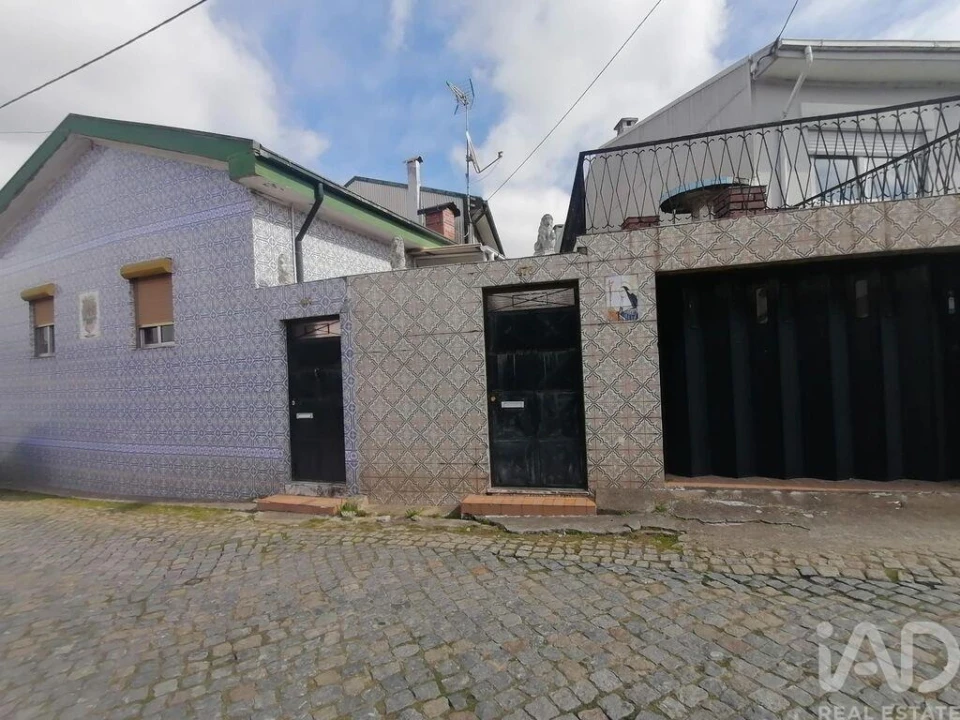 Moradia T2 para Venda em Aguas Santas Foto 1