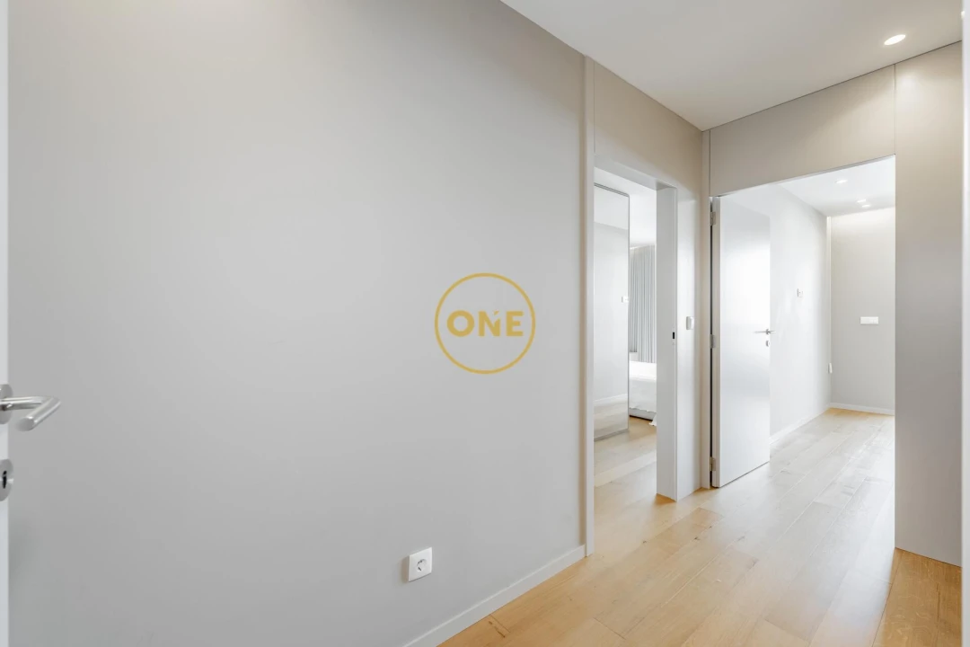 Apartamento T2 para Venda em Antas e Abade de Vermoim Foto 13