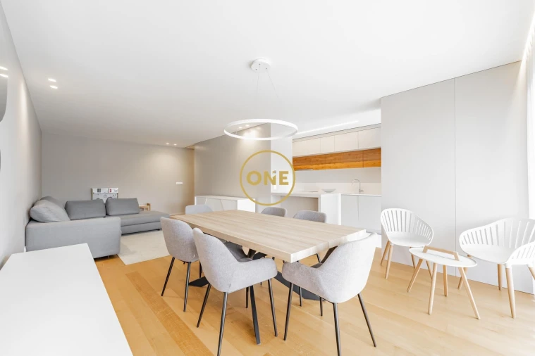 Apartamento T2 para Venda em Antas e Abade de Vermoim Foto 3