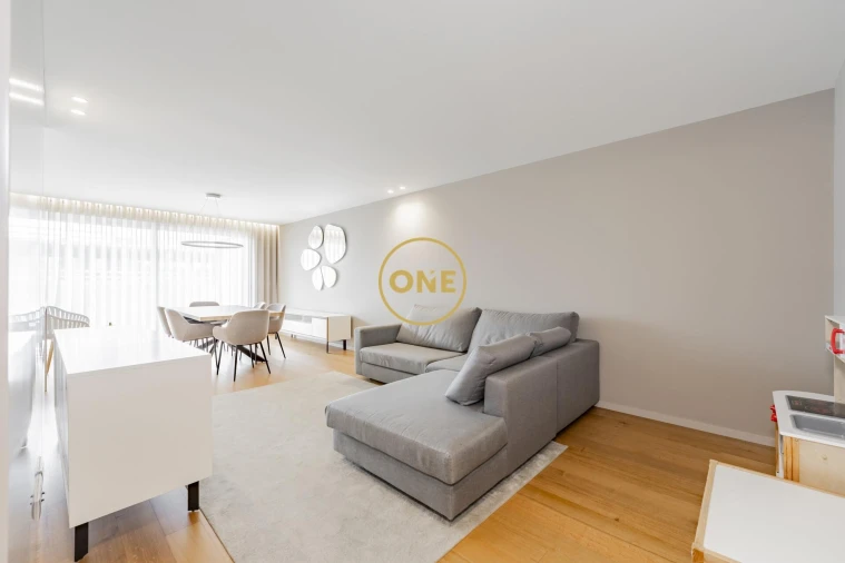 Apartamento T2 para Venda em Antas e Abade de Vermoim Foto 5