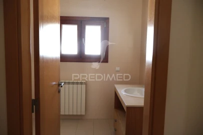 Moradia T4 para Venda em Arrimal e Mendiga