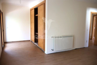 Moradia T4 para Venda em Arrimal e Mendiga